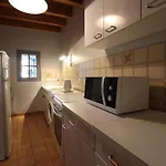 Nyaraló 4 Pers Avec Cour, Vue Loire - Fr-1-582-122