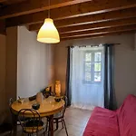 Nyaraló 4 Pers Avec Cour, Vue Loire - Fr-1-582-122 *