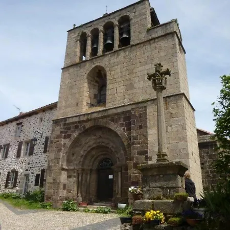 度假居 4 Pers Avec Cour, Vue Loire - Fr-1-582-122 Arlempdes