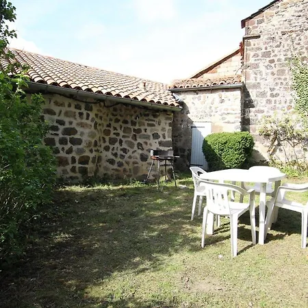 4 Pers Avec Cour, Vue Loire - Fr-1-582-122